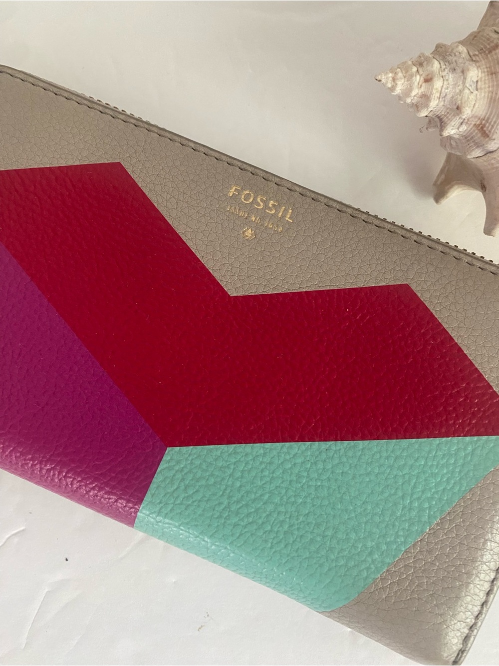 Fossil Valetine Day Multicolor Zip Around Credit Card Long Wallet